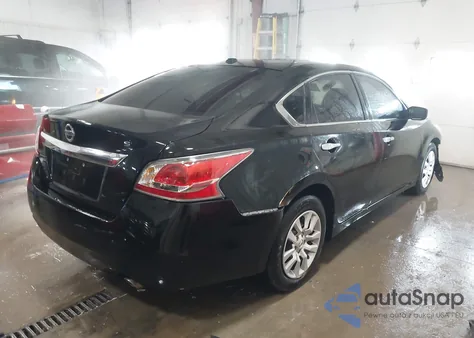 2015 Nissan Altima 2.5/2.5 S/2.5 Sl/2.5 Sv из США, поврежденный, VIN 1N4AL3AP0FN888517